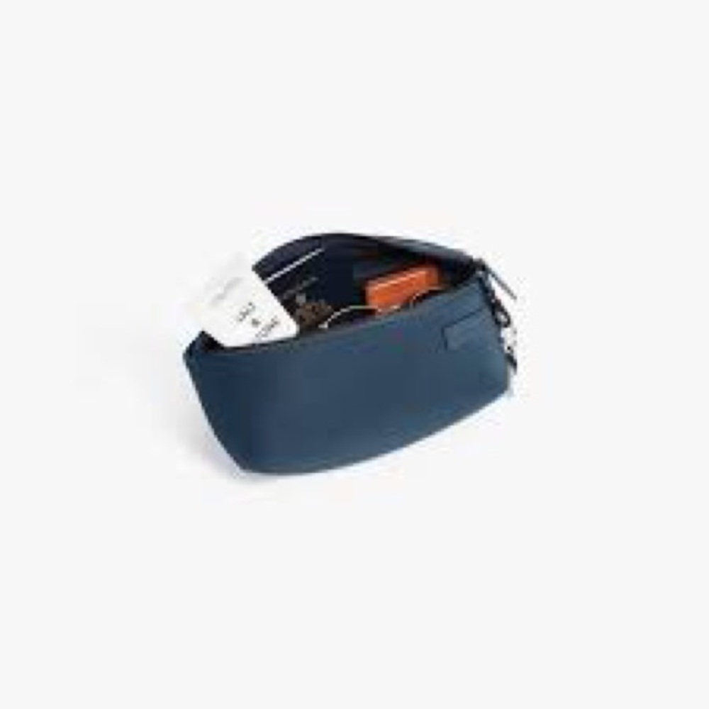 Monos Metro Sling Bag
